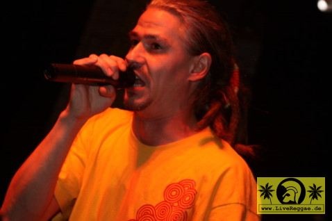 Ganjaman (D) und Die Feueralarm Band - Werk II, Leipzig 22. Oktober 2009 (27).JPG